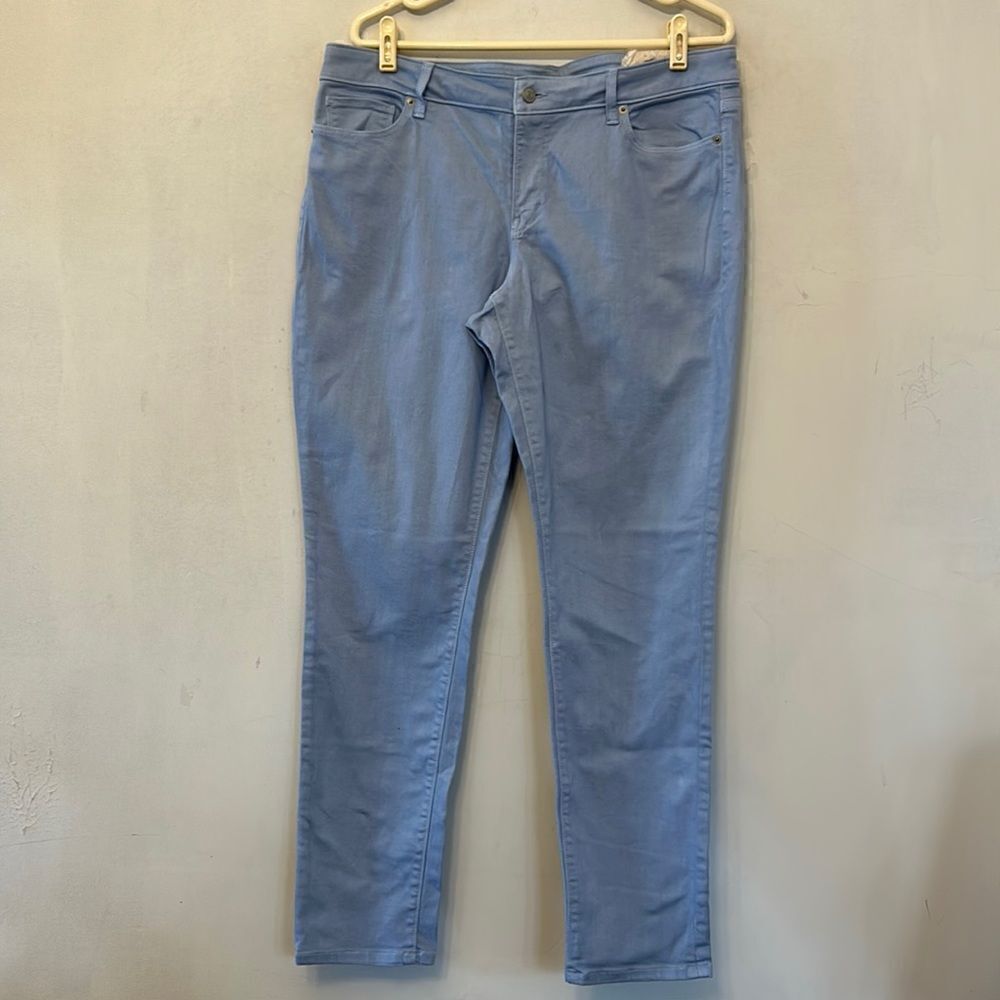 Loft blue curvy skinny denim jeans Size 14 NWOT